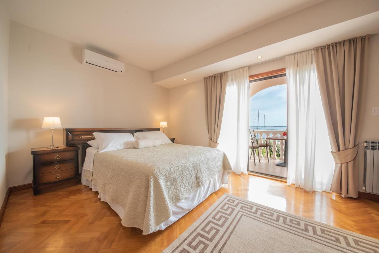 Apartments Melissa Vrsi Luaran gambar