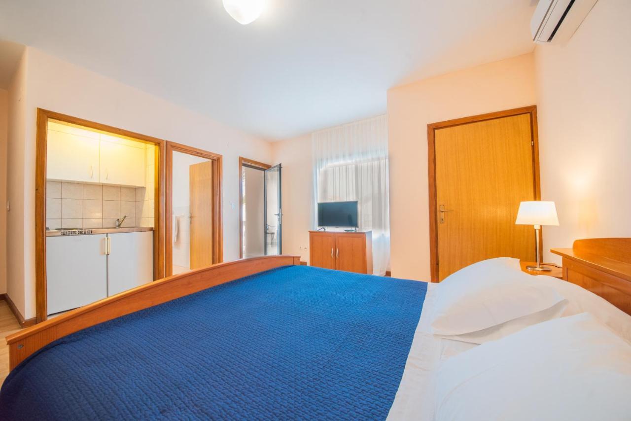 Apartments Melissa Vrsi Luaran gambar