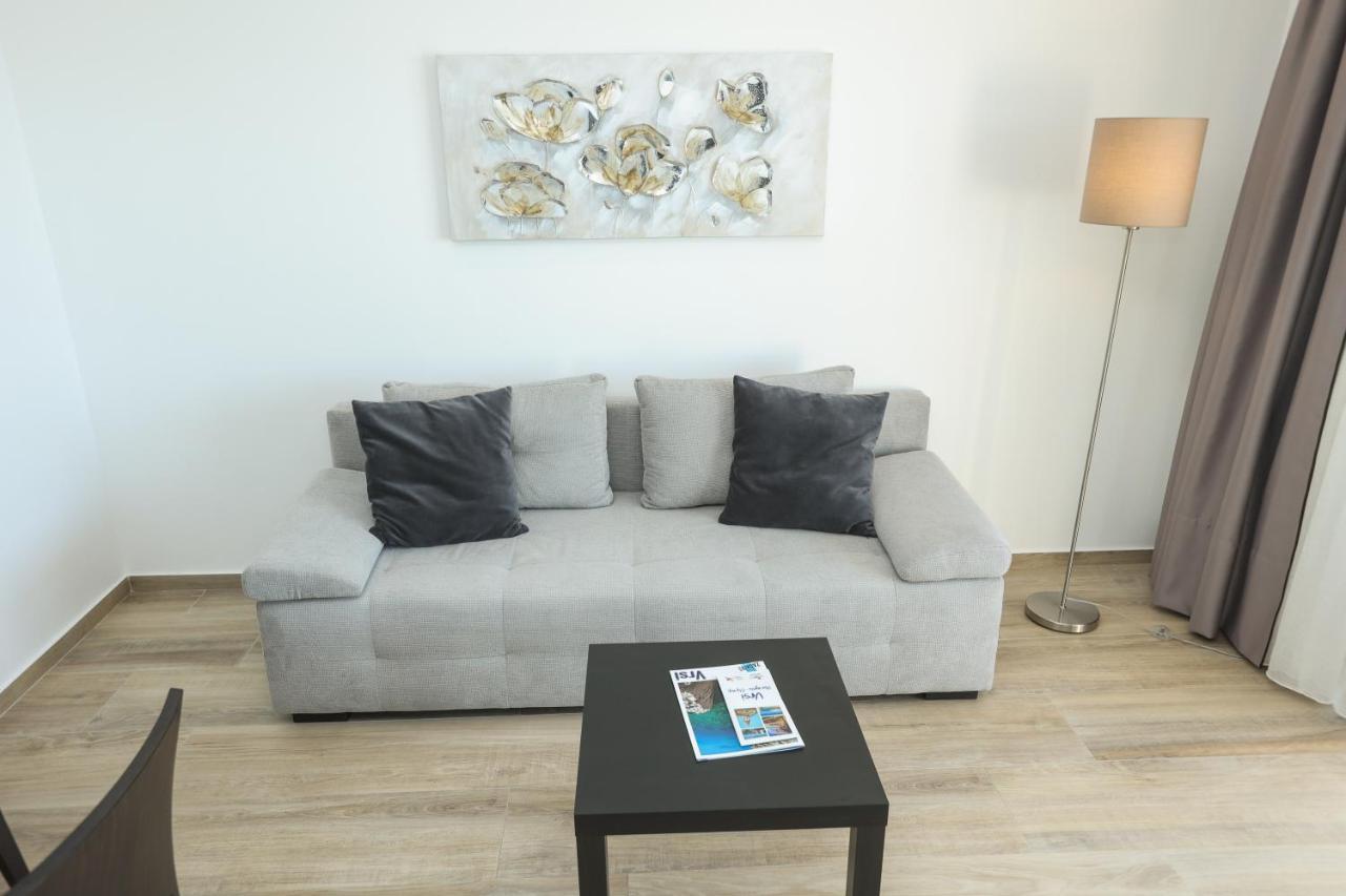 Apartments Melissa Vrsi Luaran gambar